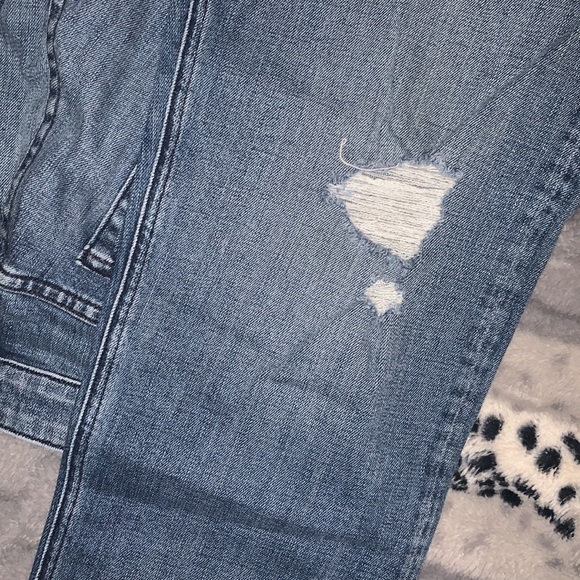 rag & bone DRE Low-Rise Slim Distressed Boyfriend Jeans — 31 - Picture 7 of 14